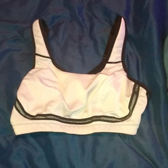 SPORTS BRA - Picture 1 of 1